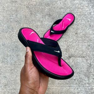 WMNS NIKE ULTRA COMFORTS THONGS PINKS BLACKS WHITES FOOTBEDS USED EUC